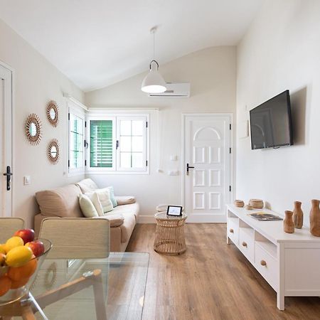 Homeforguest Modern And New Beachfront Apartment La Oliva Exteriér fotografie