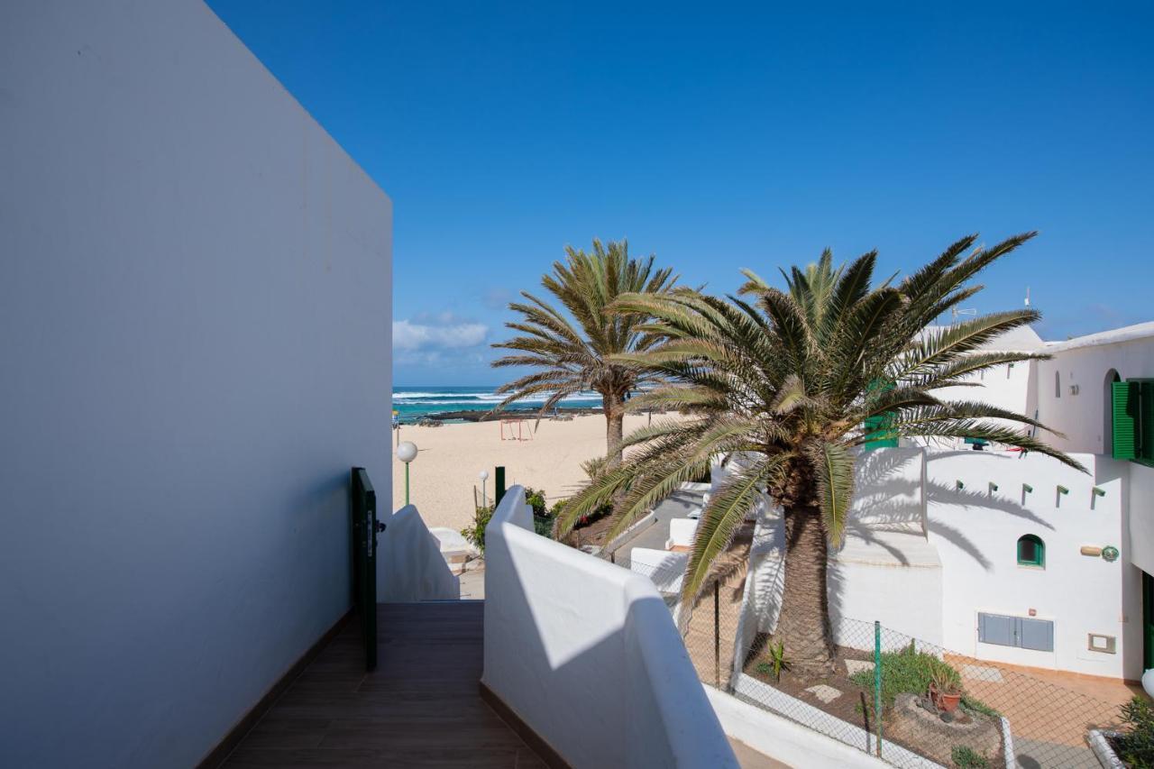 Homeforguest Modern And New Beachfront Apartment La Oliva Exteriér fotografie