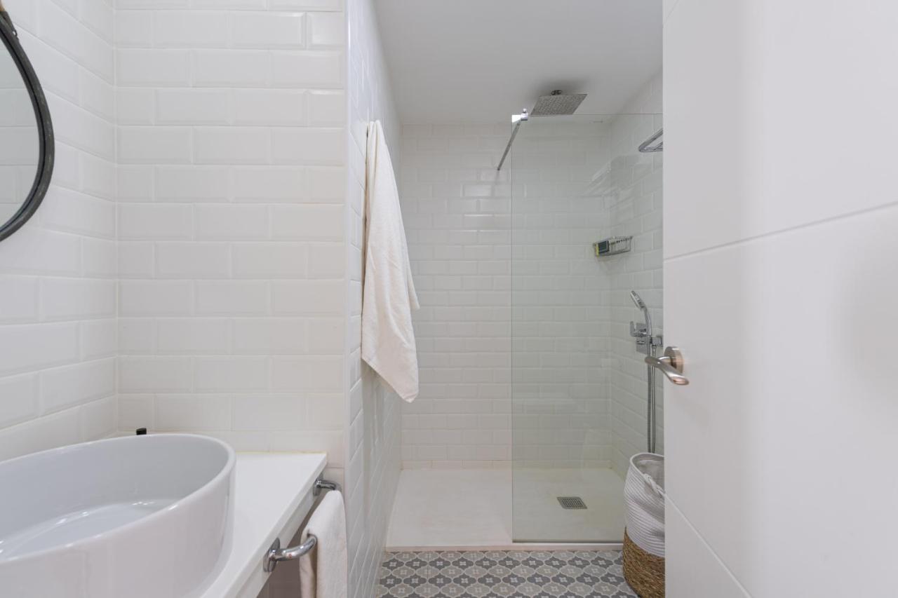 Homeforguest Modern And New Beachfront Apartment La Oliva Exteriér fotografie